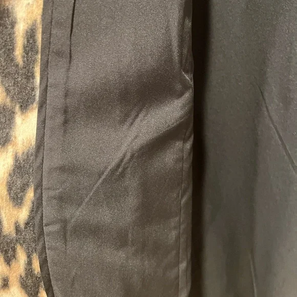 Plush Sophisticated Animal LS Leather/Outerwear Animal Print Coat - Picture 8 of 11